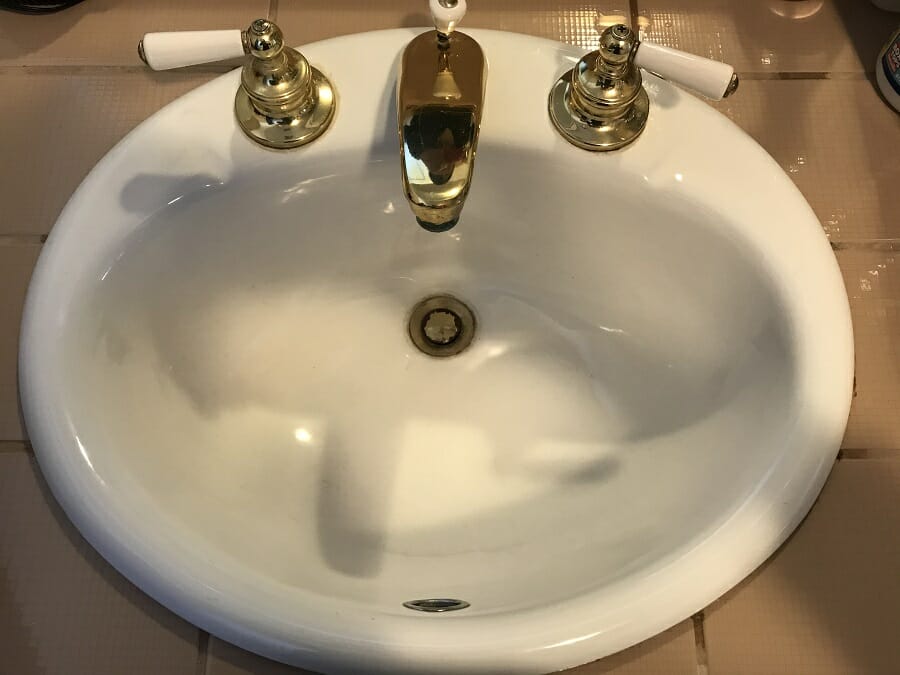 Bathroom sink